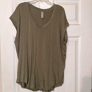 Athleta Tshirt